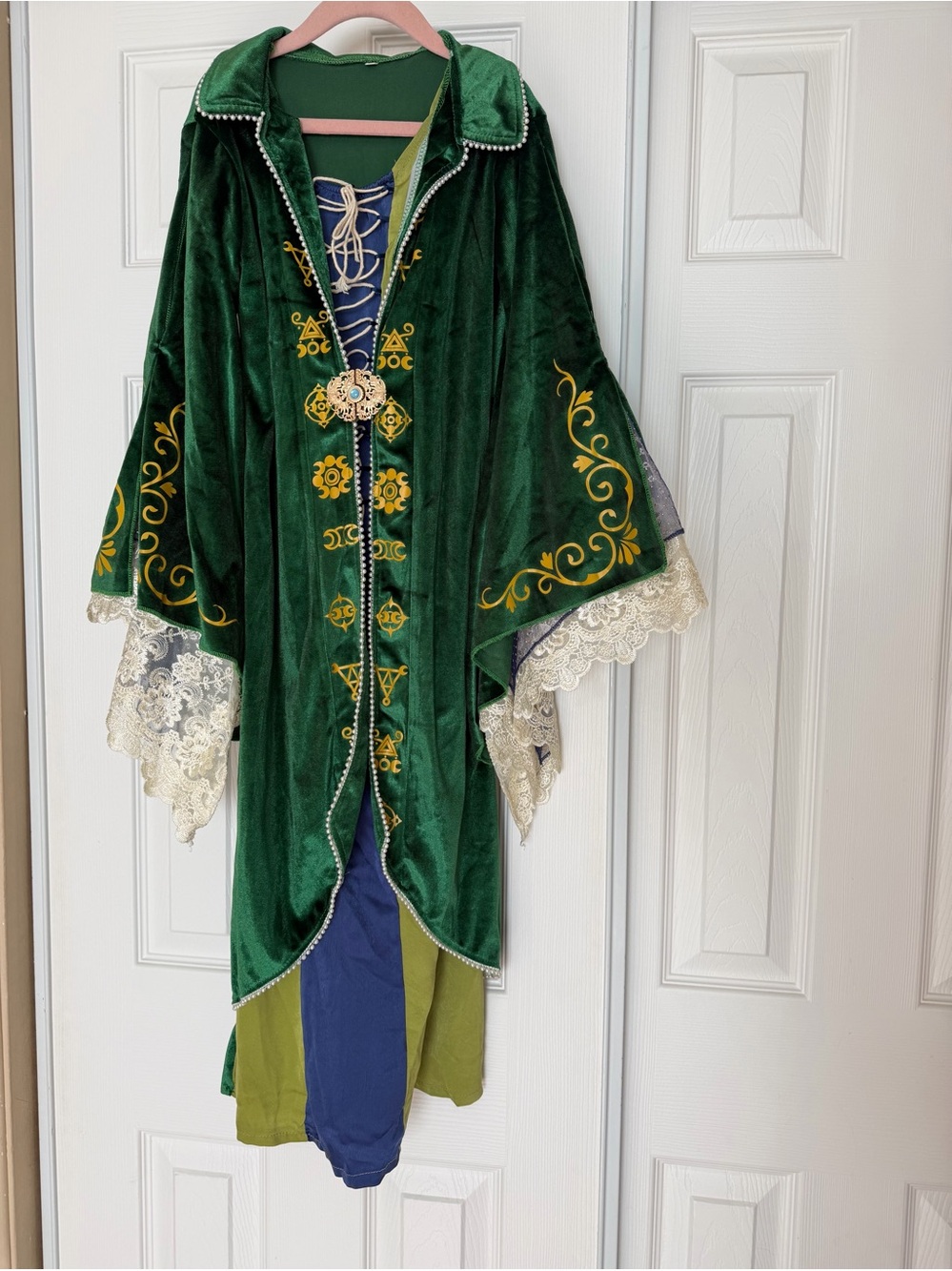 Hocus Pocus Winifred Sanderson Girls Costume Size 9